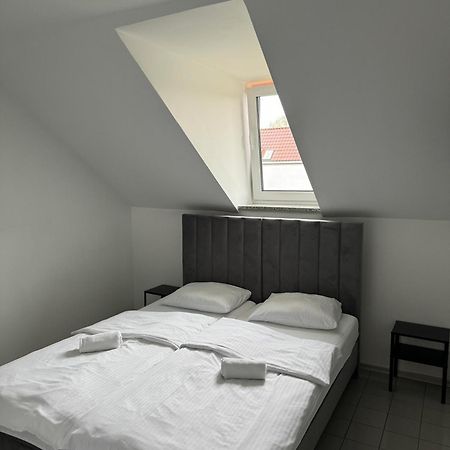 Hotelik Maria Шчитно Екстериор снимка
