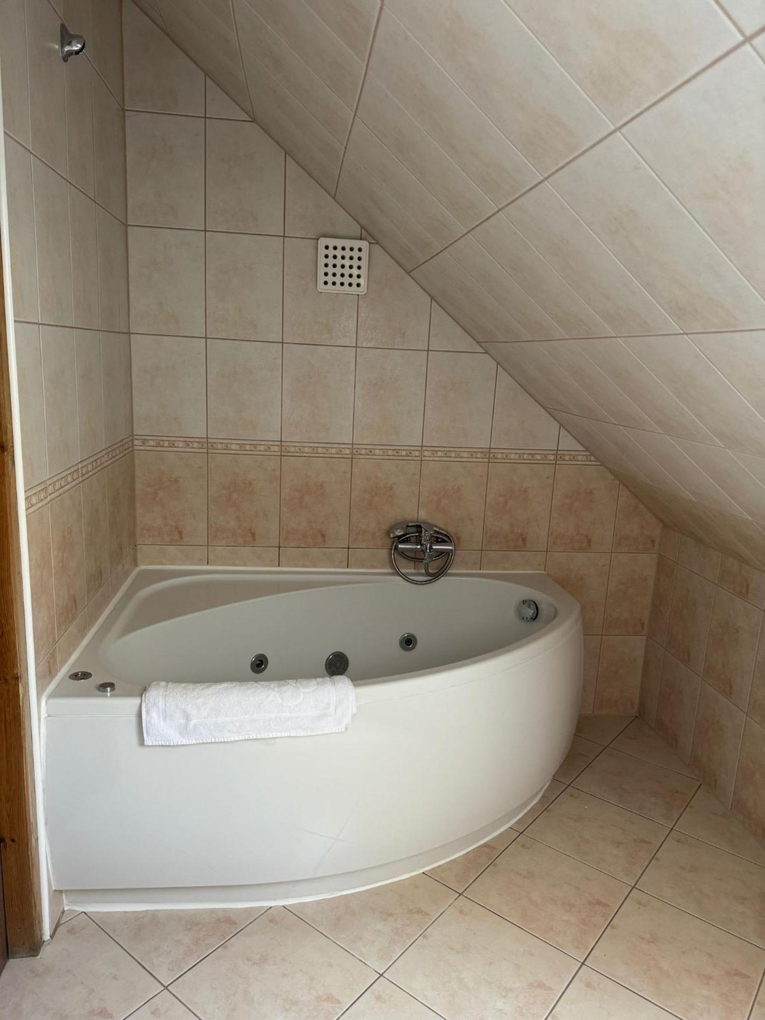 Hotelik Maria Шчитно Екстериор снимка